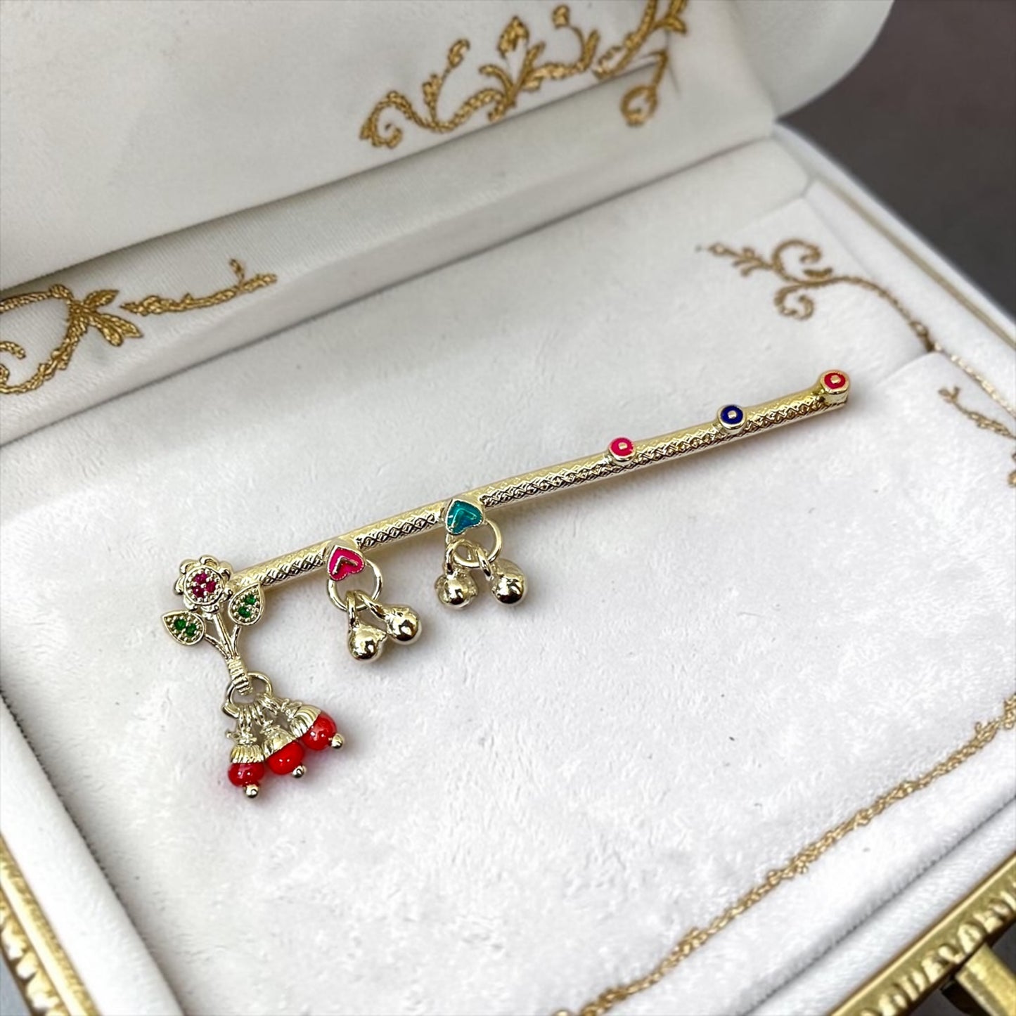 Royal Floral Design Meenakari & Ghungroo Bansi — Premium Divine Shringar