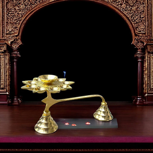 9 Mukhi Deepak /Diya For Maha Aarti