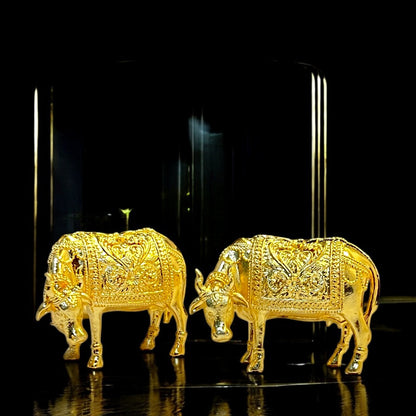 Premium Cow Showpiece SPC-331