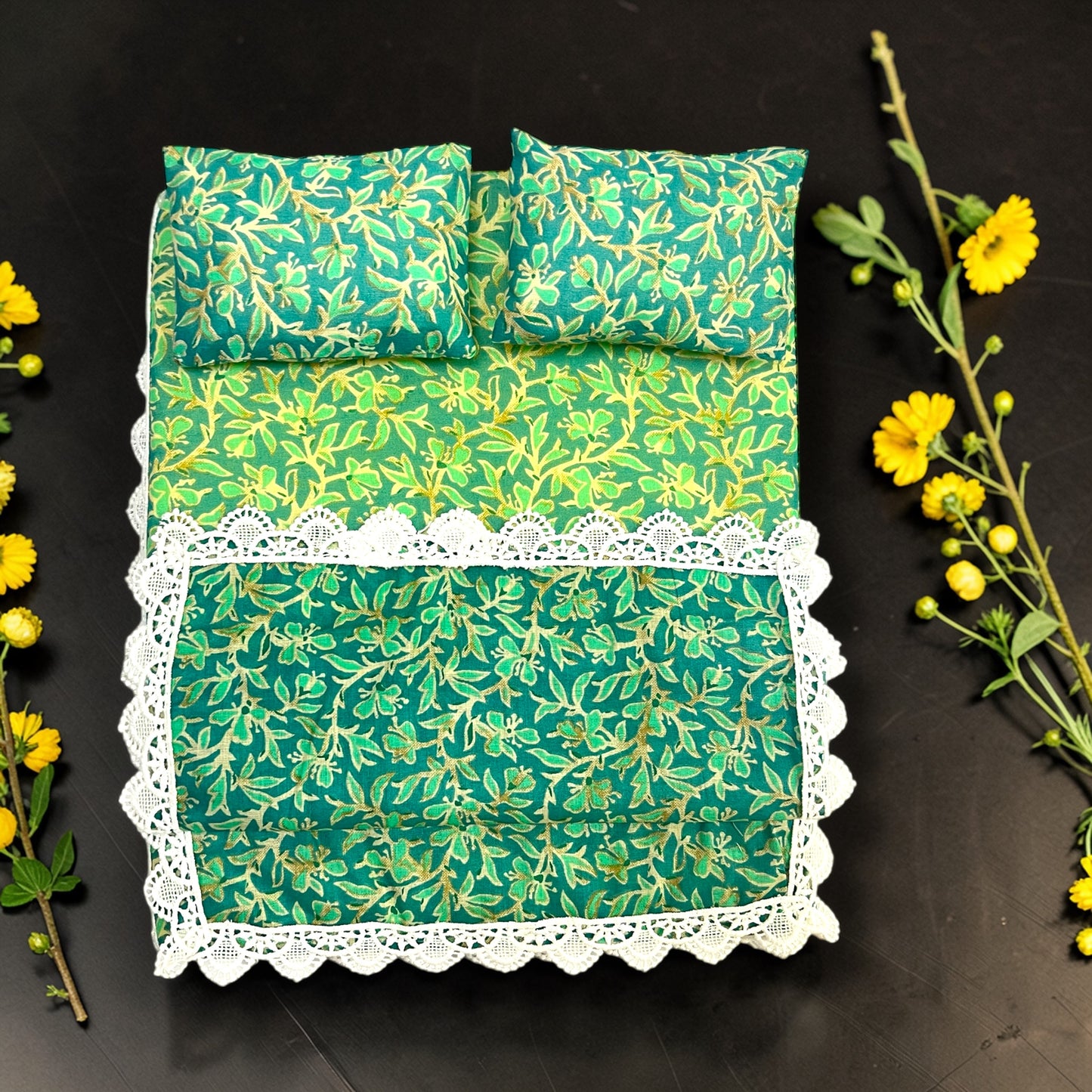 Divine Comfort Bedding Set Premium Gadda, Pillows & Blanket SP-I11