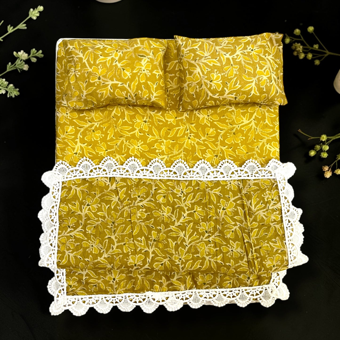 Divine Comfort Bedding Set Premium Gadda, Pillows & Blanket SP-I11