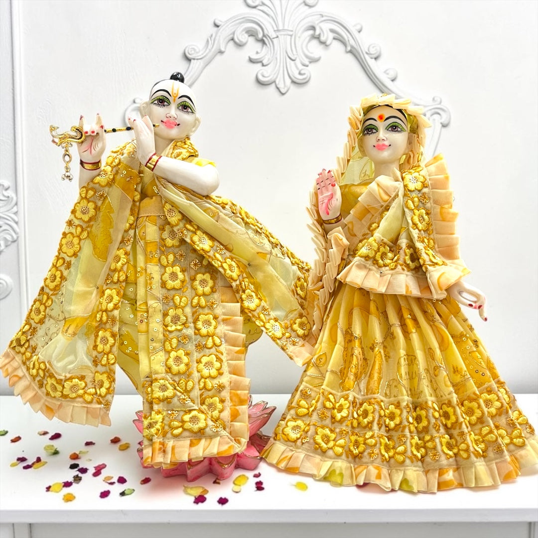 Premium Radha Krishna Dress Set SP-I25 with Luxury Box Packaging – Designer Scalloped Border Poshak for Jugal Sarkar (Includes Patka Styling Pin)