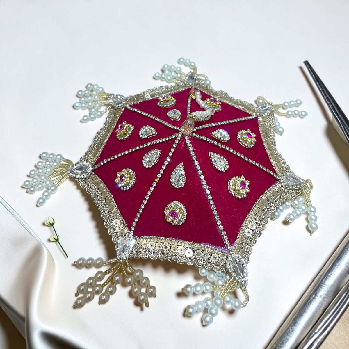 🌺 Royal Velvet Designer Divine Chatra SP-A05 (Deep Magenta & Red Golden Pearl) 🌺